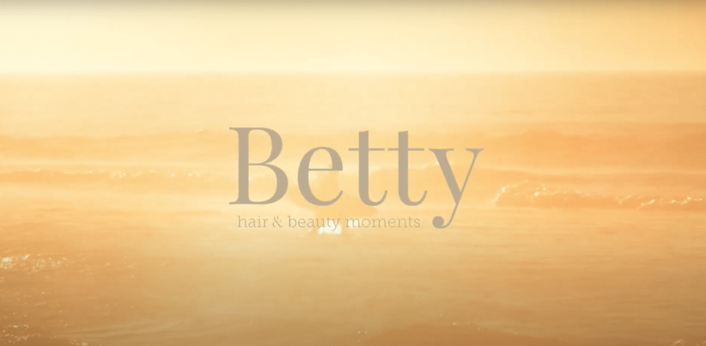 Una belleza consciente — vídeo de Betty Peluquerías